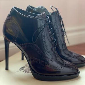 Authentic Burberry Leather bootie